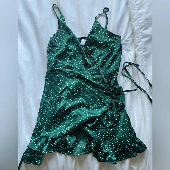 green emerald velvet dress Malvern Maxi Dress Green main image 1